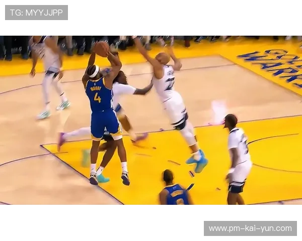 勇士连续三分拉开分差